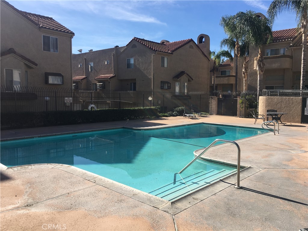 2030 Bon View Property Photo 22