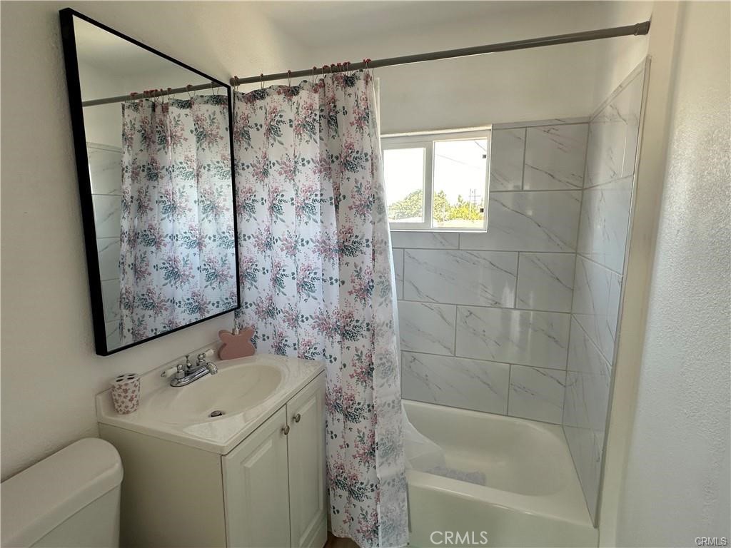 1201 E 78th Street Property Photo 12