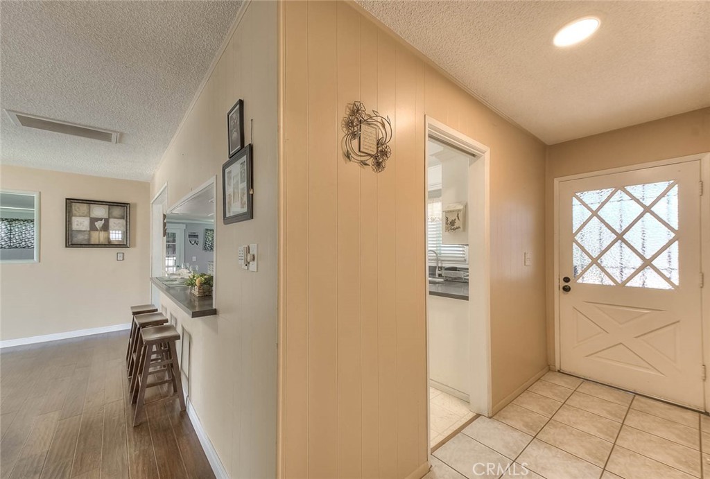 11229 Town Country S Property Photo 3