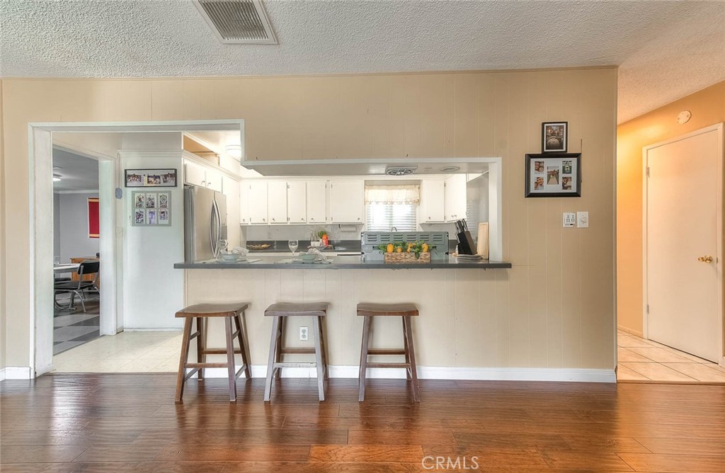11229 Town Country S Property Photo 7