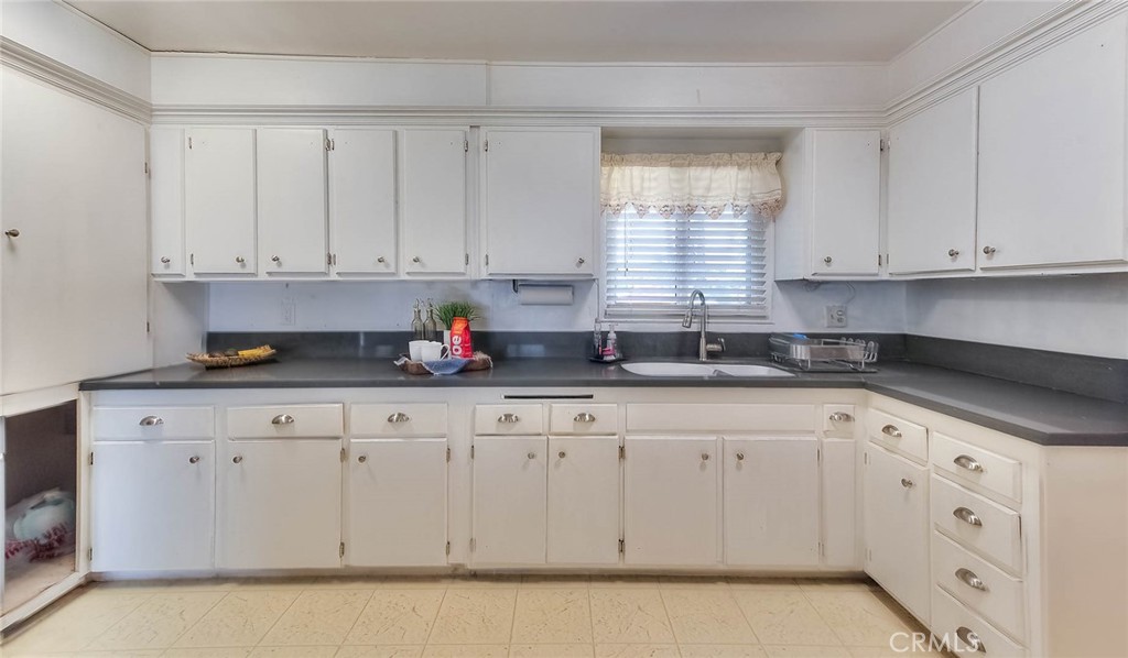 11229 Town Country S Property Photo 11