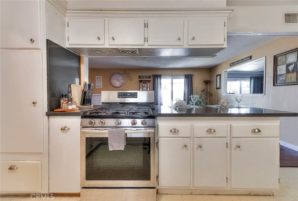 11229 Town Country S Property Photo 12