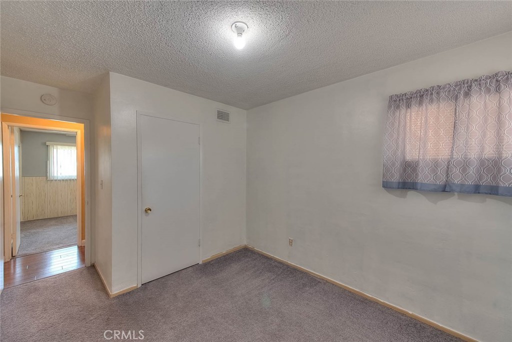 11229 Town Country S Property Photo 27