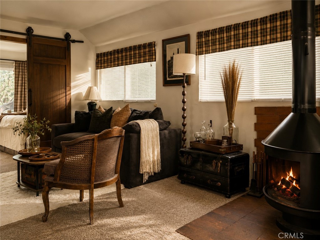 2412 Ridge Property Photo 4