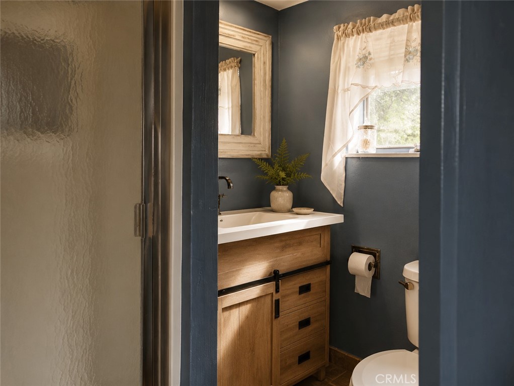 2412 Ridge Property Photo 17