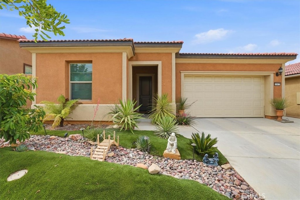 11877 Wandering Way Property Photo 2
