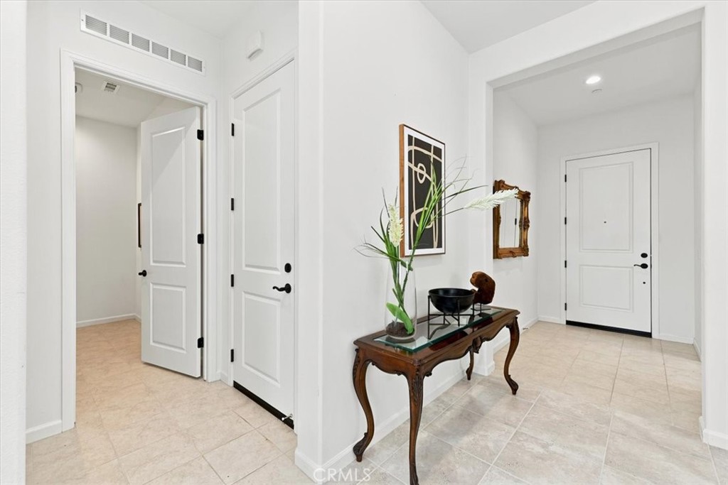 11877 Wandering Way Property Photo 3