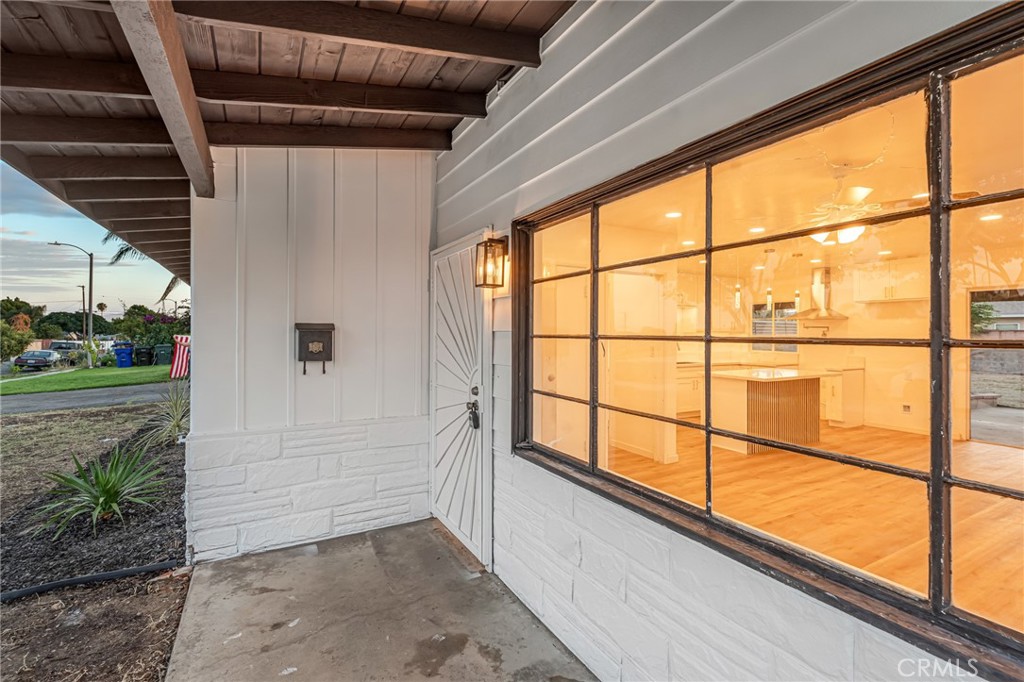 1243 Mandalay Property Photo 3