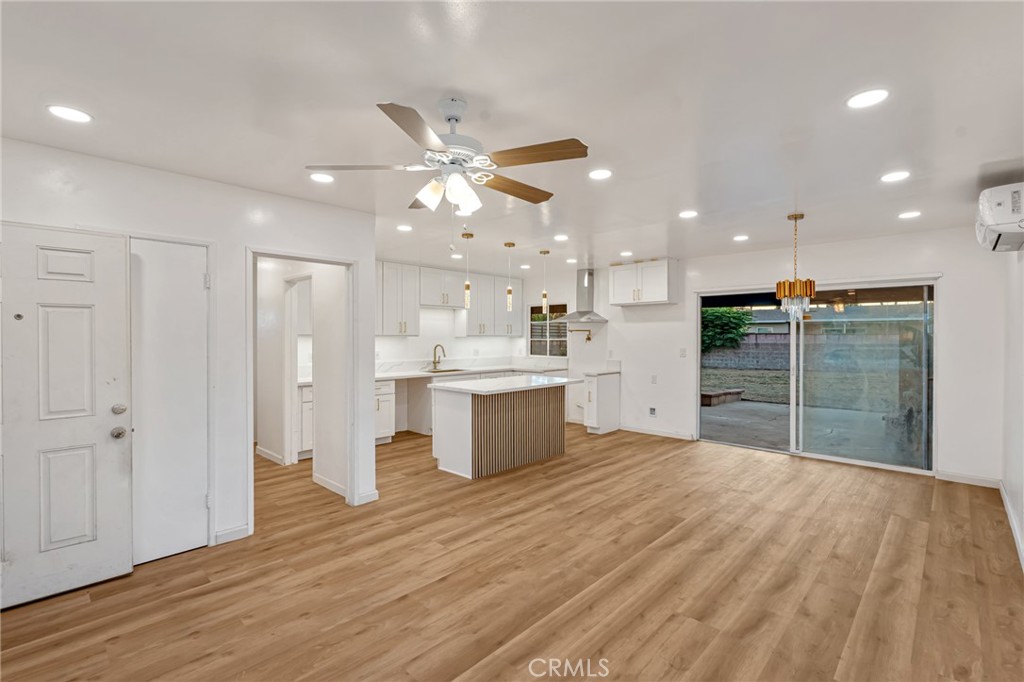 1243 Mandalay Property Photo 6