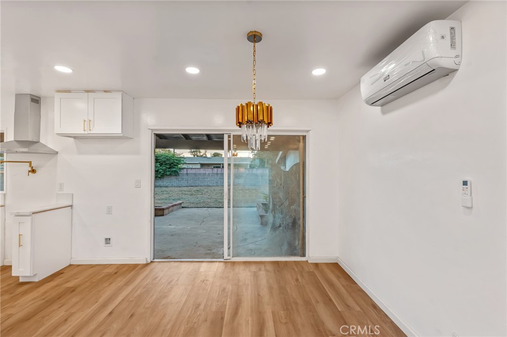 1243 Mandalay Property Photo 7