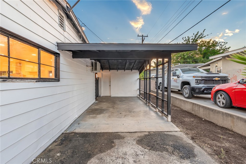 1243 Mandalay Property Photo 19