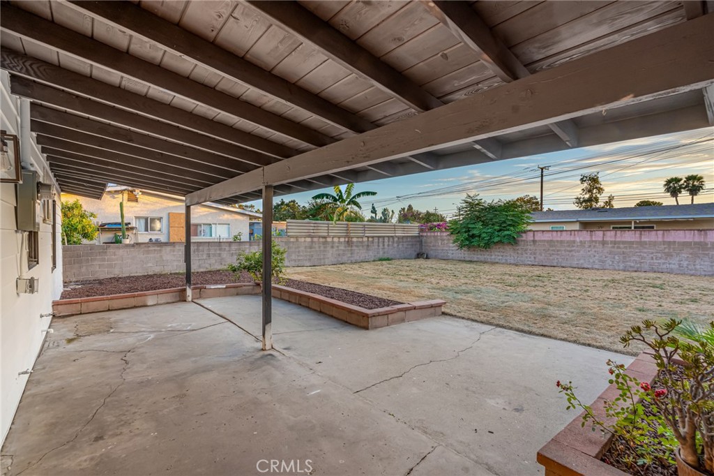 1243 Mandalay Property Photo 24
