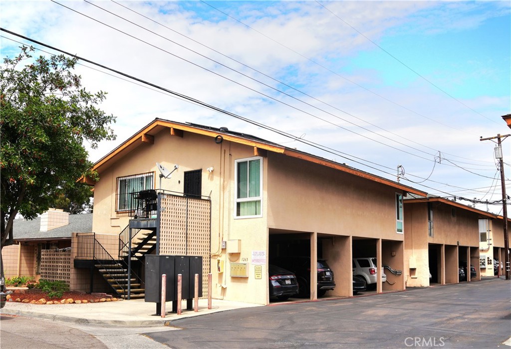 1263 Oakdale Property Photo 1