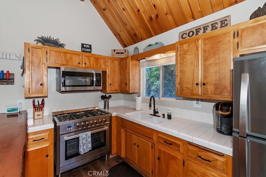 642 Villa Grove Property Photo 14