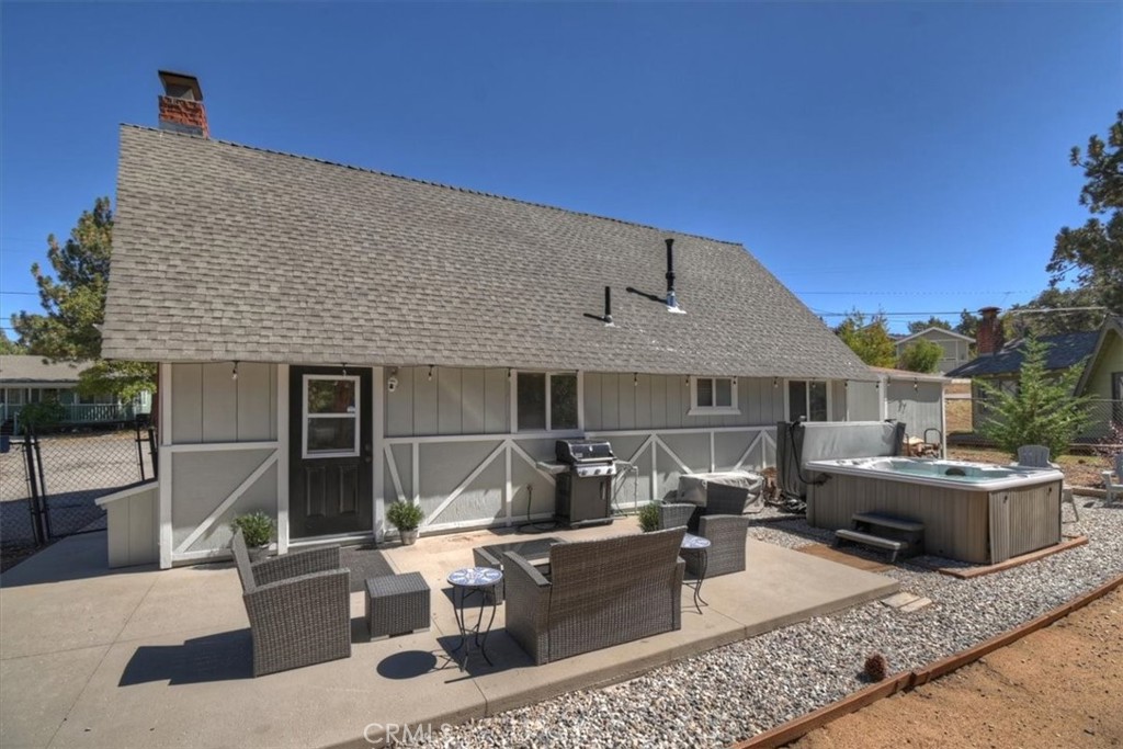 642 Villa Grove Property Photo 32