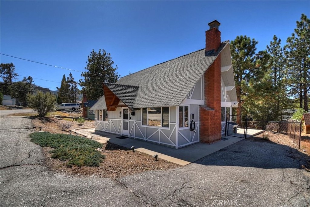 642 Villa Grove Property Photo 38