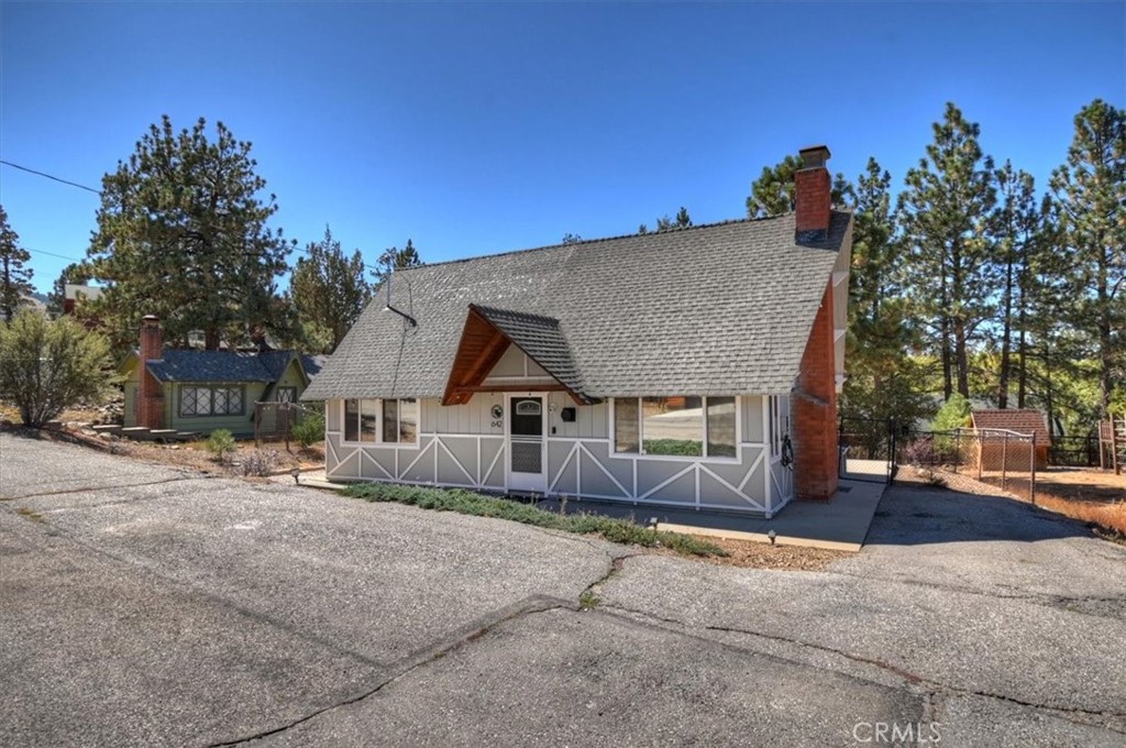 642 Villa Grove Property Photo 39