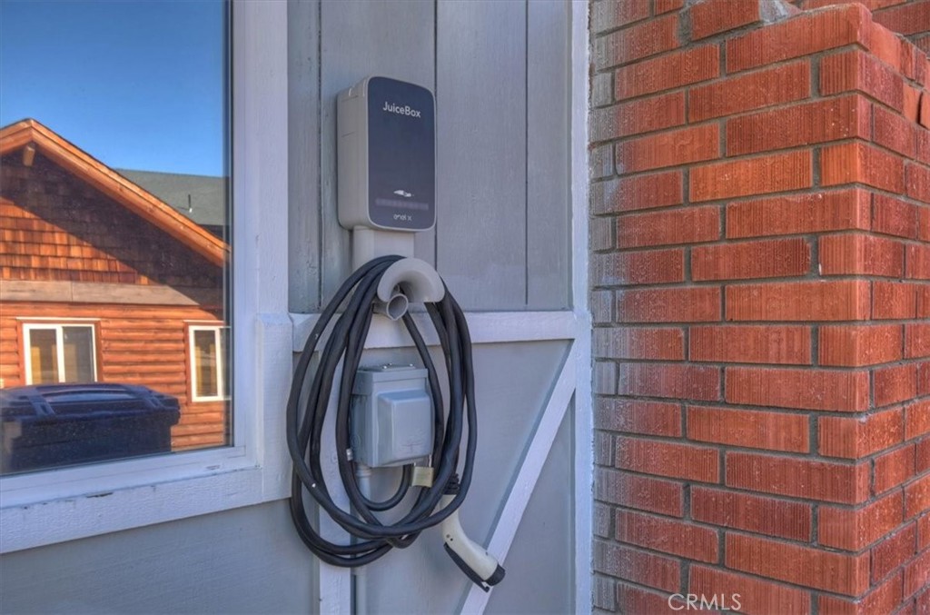 642 Villa Grove Property Photo 40