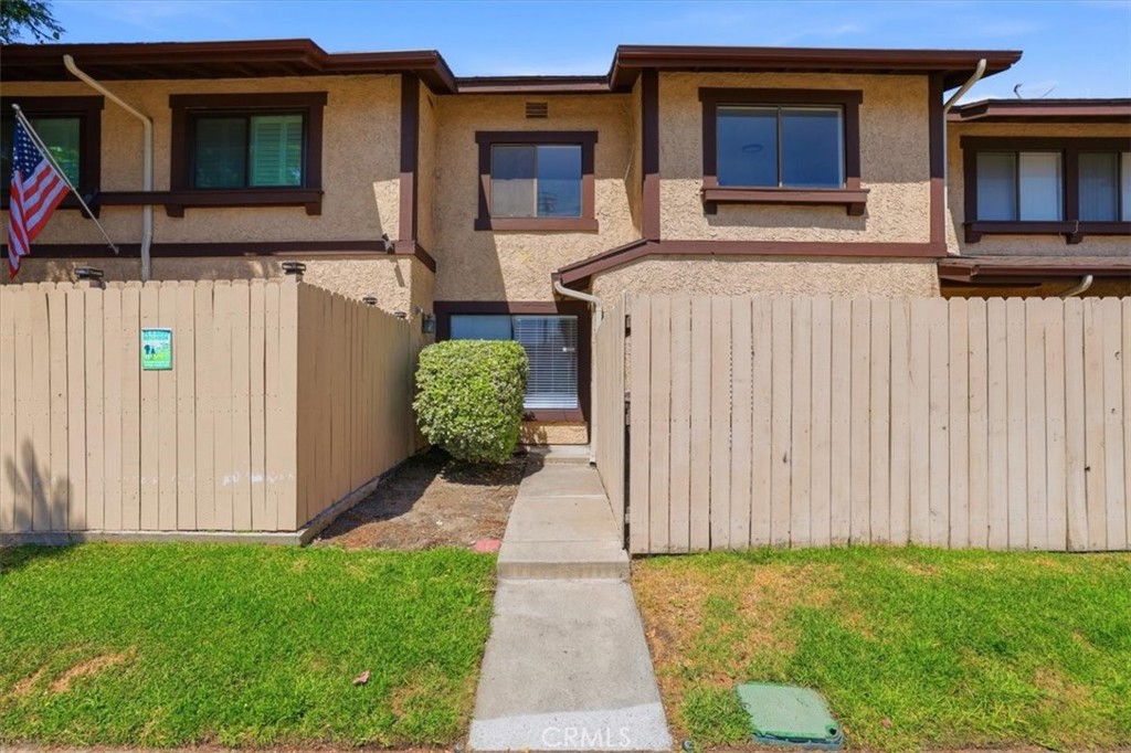 8601 Sunland 5 Property Photo 2