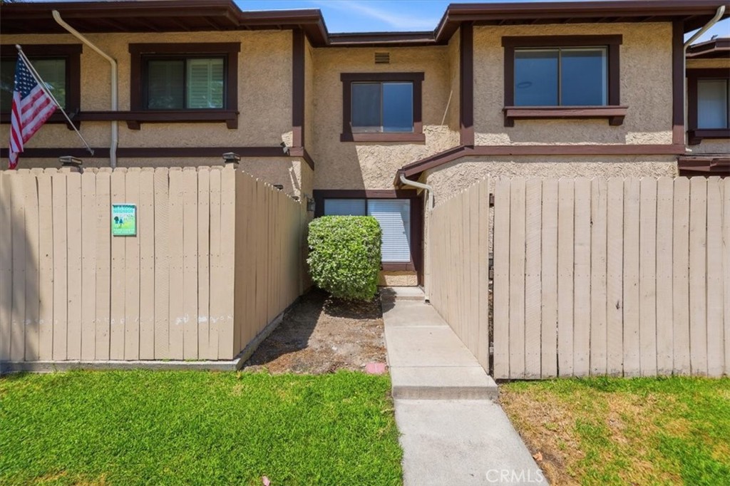 8601 Sunland 5 Property Photo 6