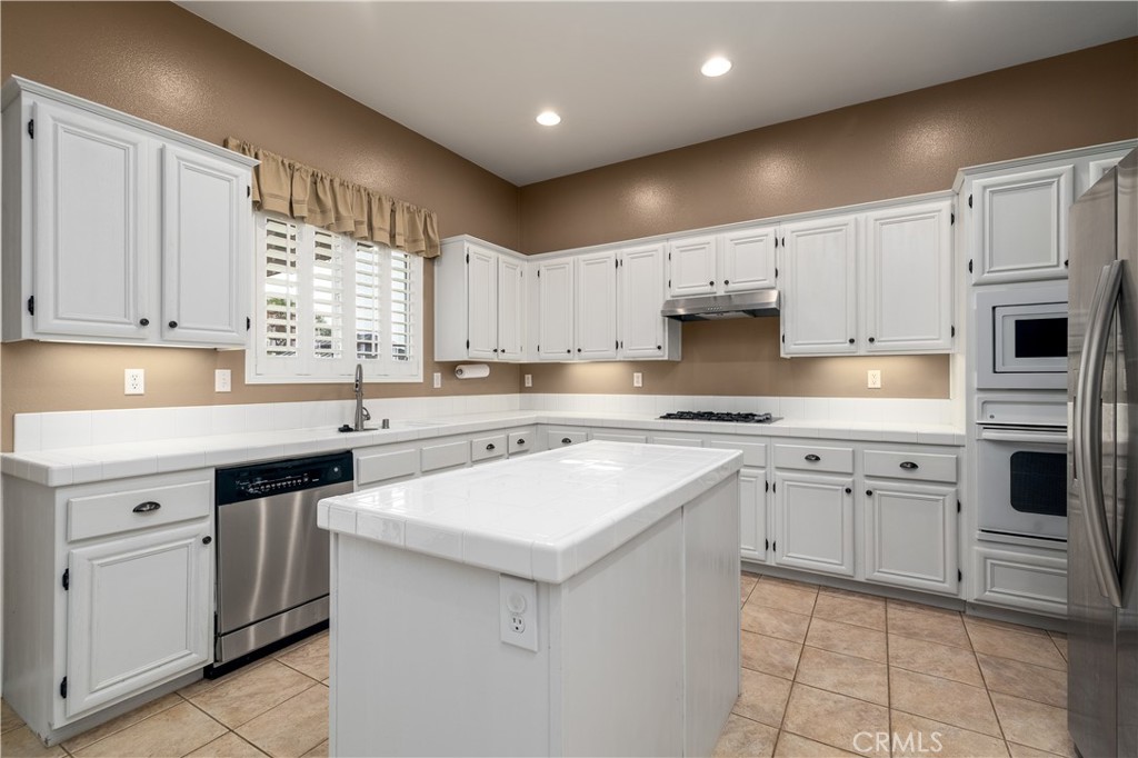 12112 Brianwood Property Photo 12