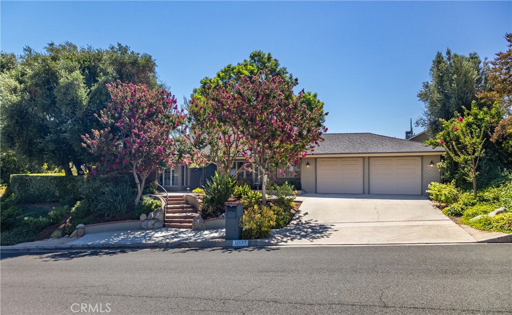 11577 Acacia Street Property Photo 1
