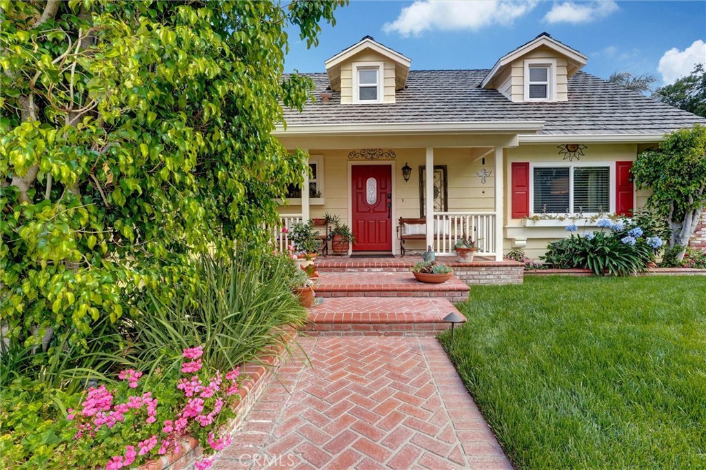 16926 Flanders Property Photo 4