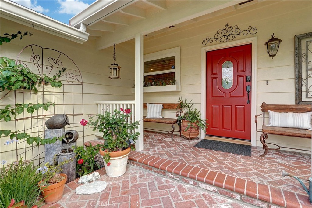 16926 Flanders Property Photo 5