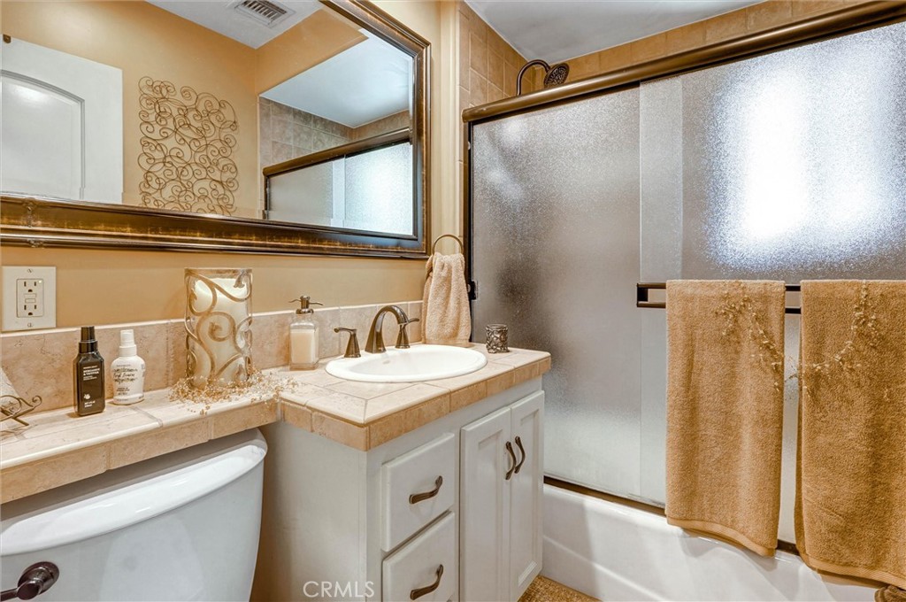 16926 Flanders Property Photo 18