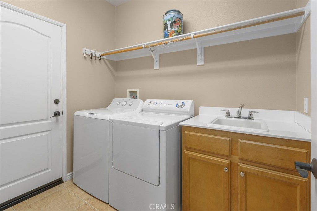 24251 Augusta Property Photo 12