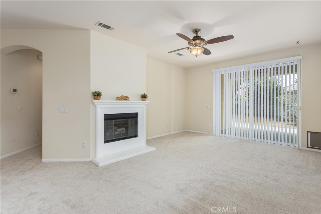 1659 Snowberry Property Photo 4