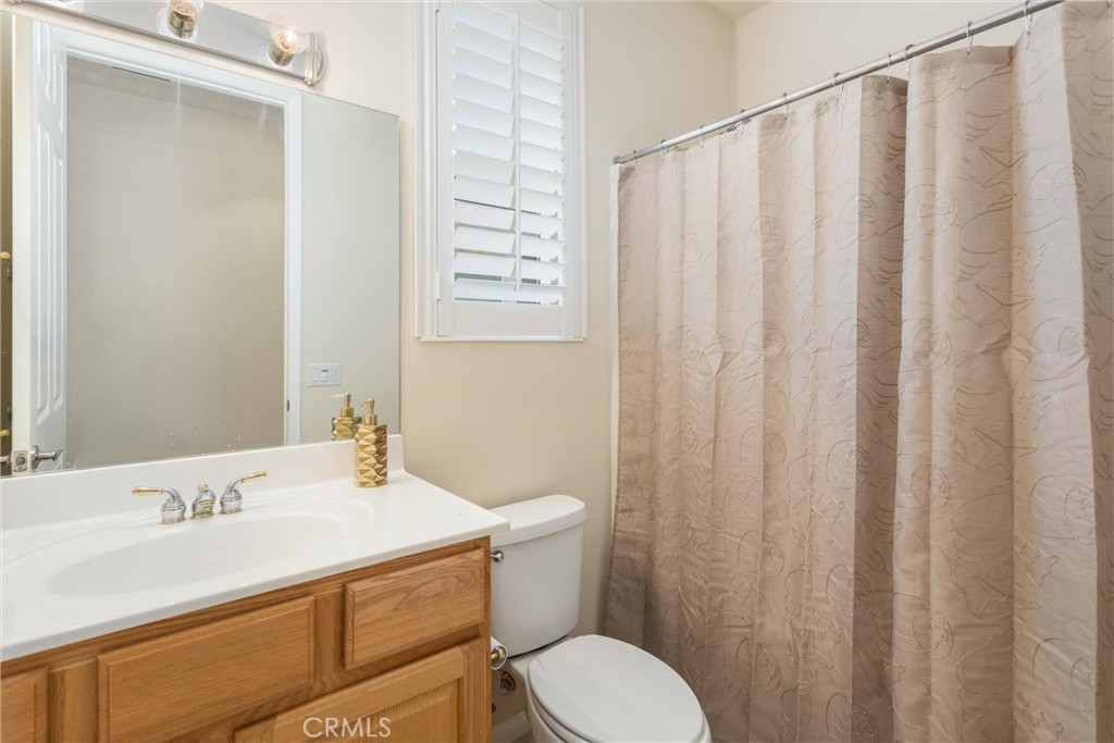 1659 Snowberry Property Photo 18