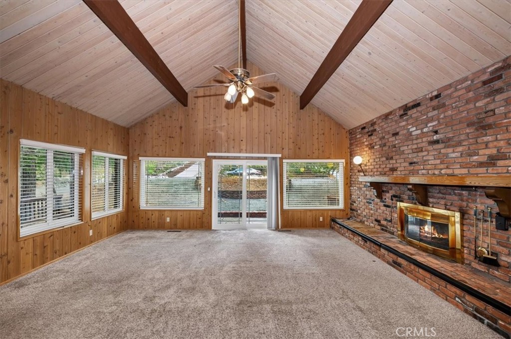 556 Pioneer Property Photo 4