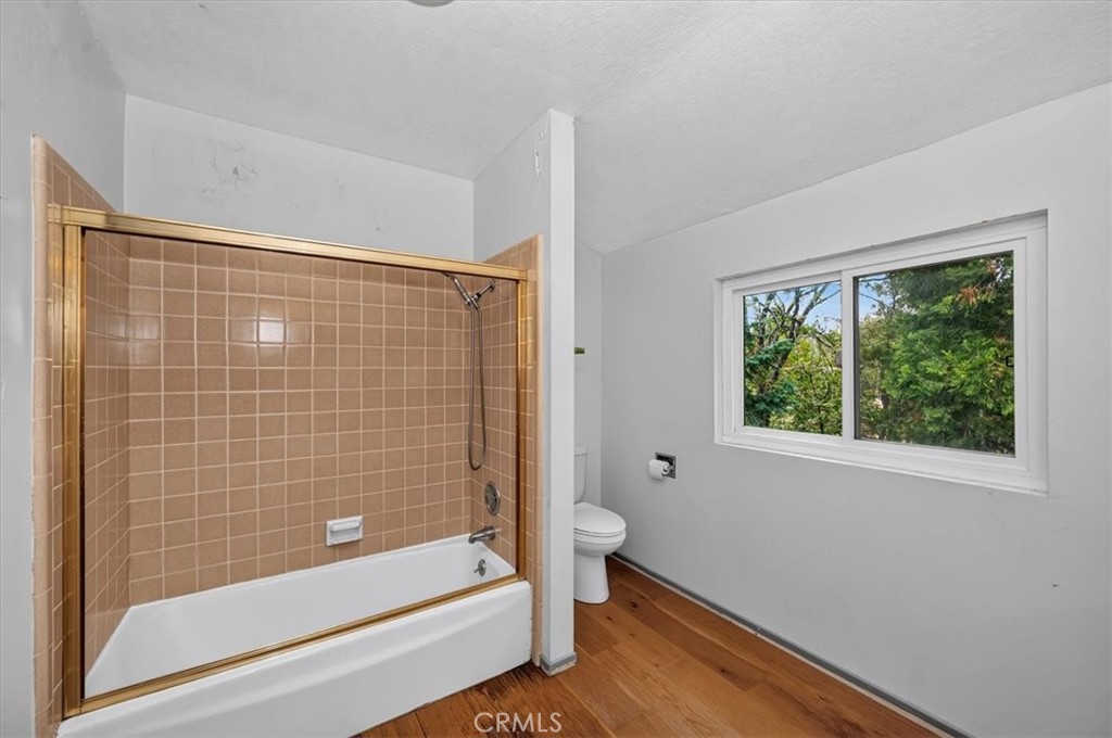 556 Pioneer Property Photo 31