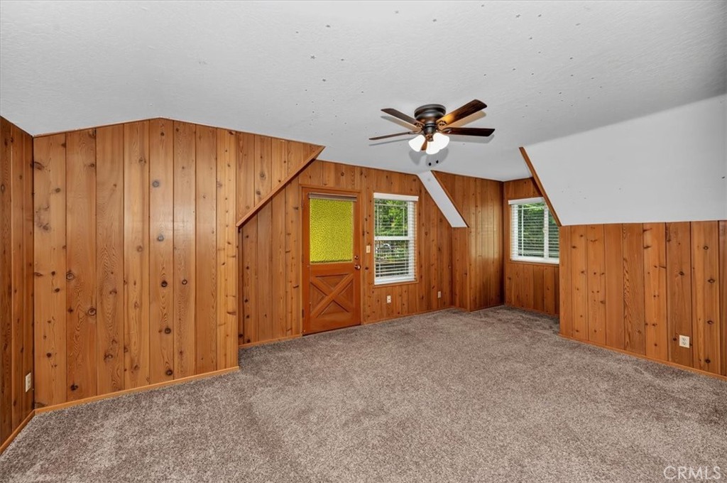 556 Pioneer Property Photo 32