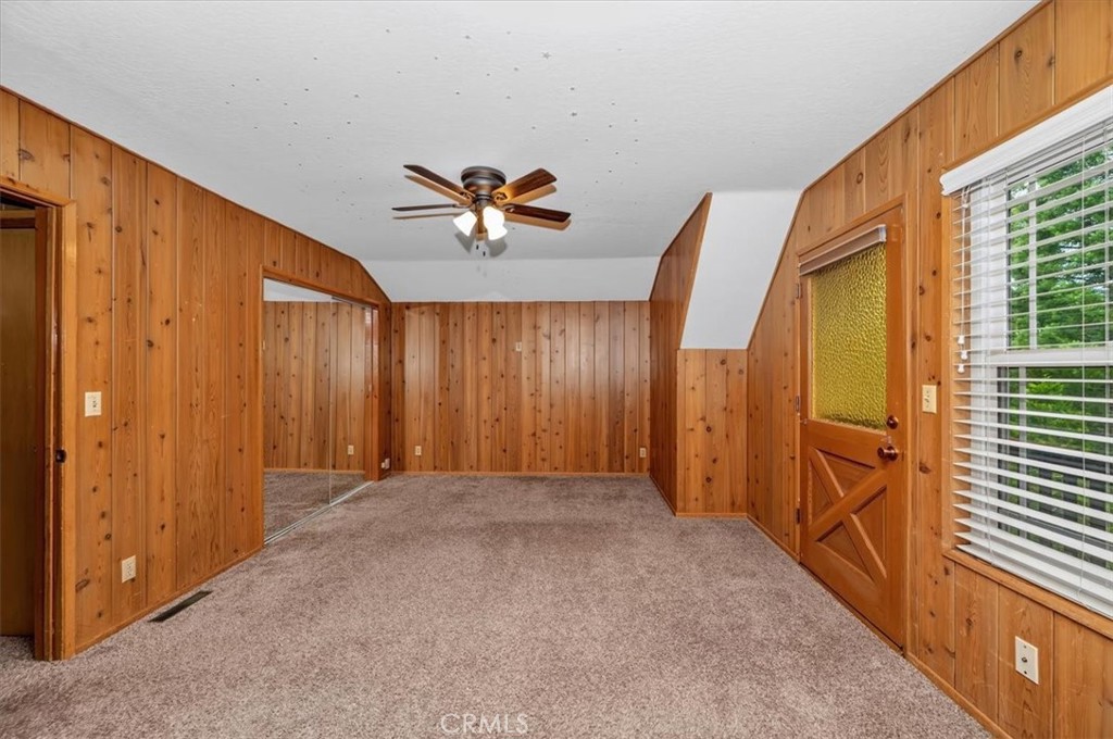 556 Pioneer Property Photo 33