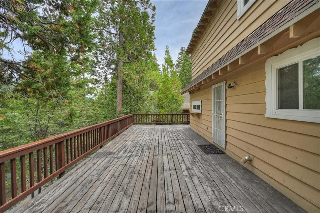 556 Pioneer Property Photo 35