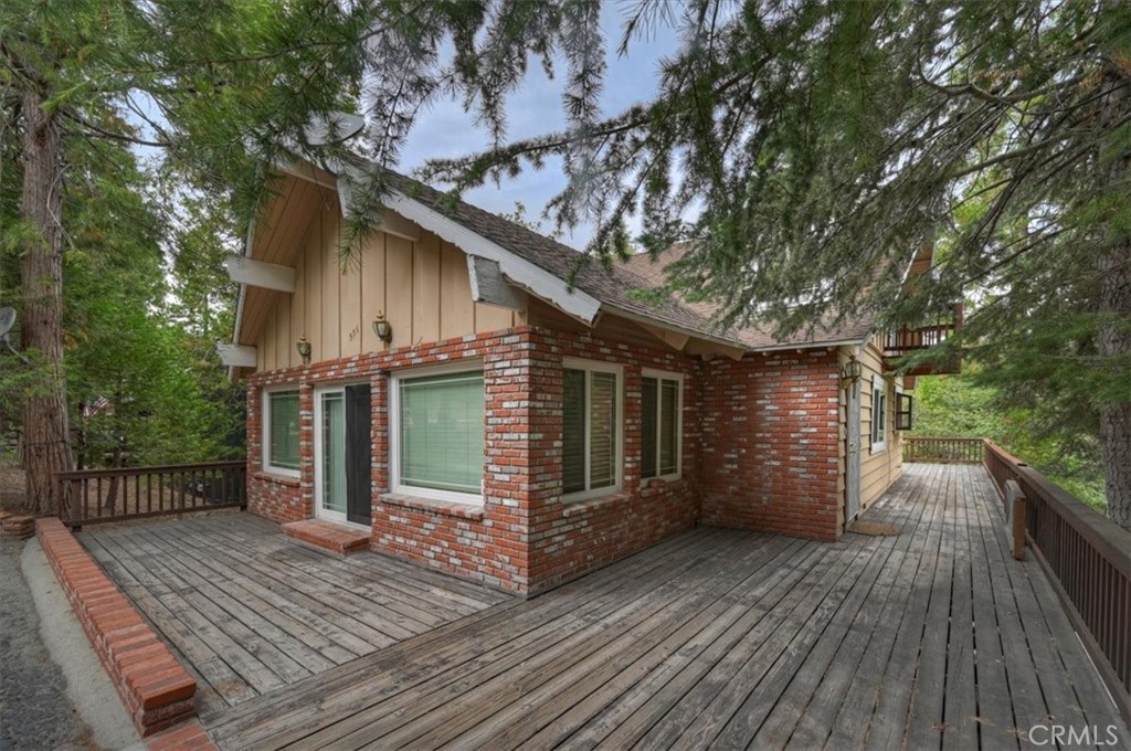 556 Pioneer Property Photo 37