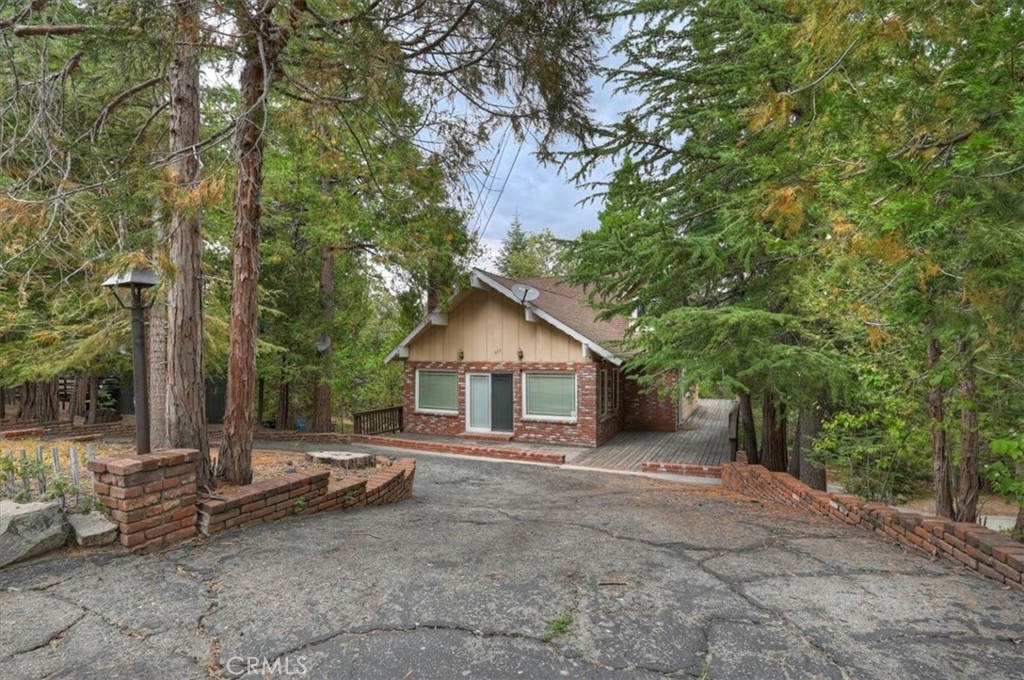 556 Pioneer Property Photo 38