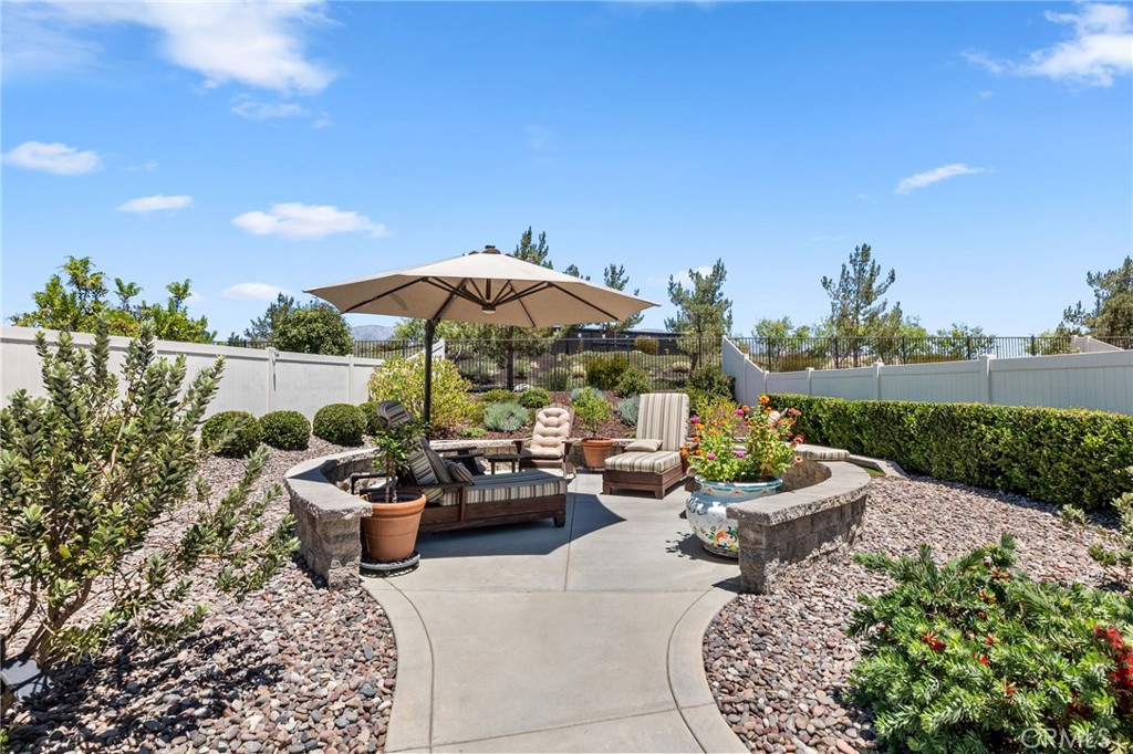 1540 Glenbright Property Photo 30