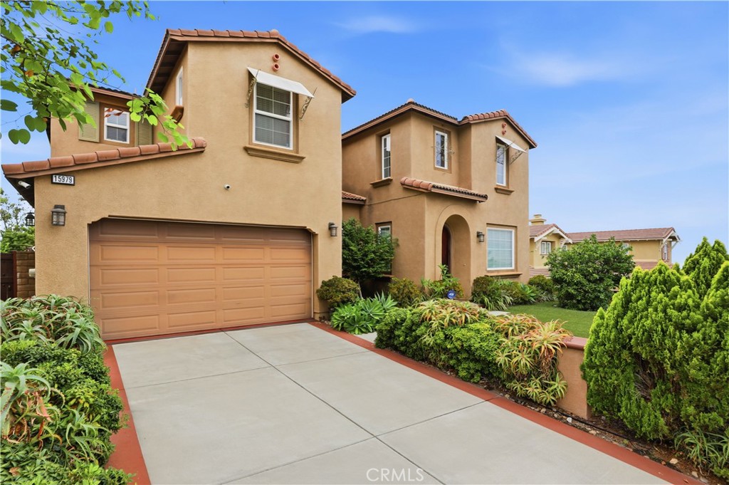 15979 Skyridge Property Photo 3