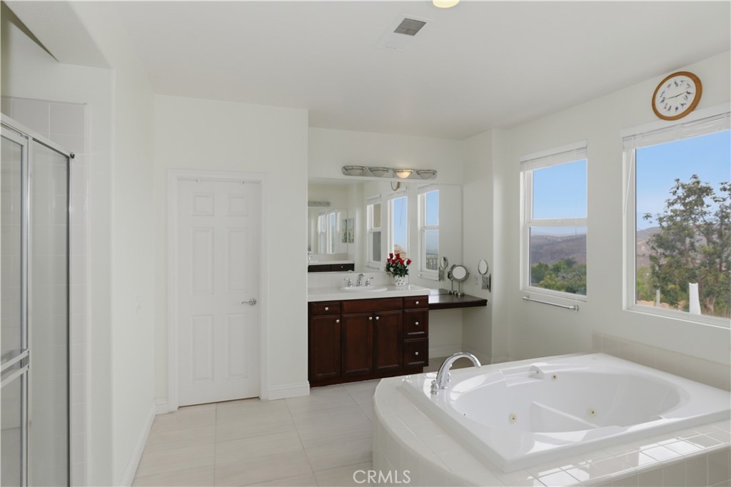 15979 Skyridge Property Photo 36