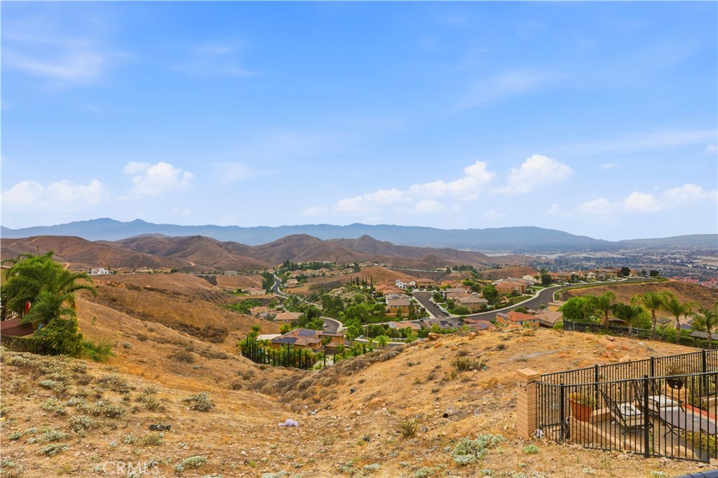15979 Skyridge Property Photo 44