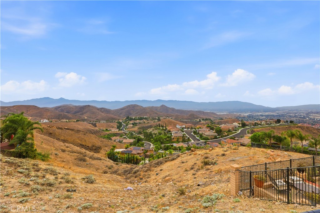 15979 Skyridge Property Photo 44