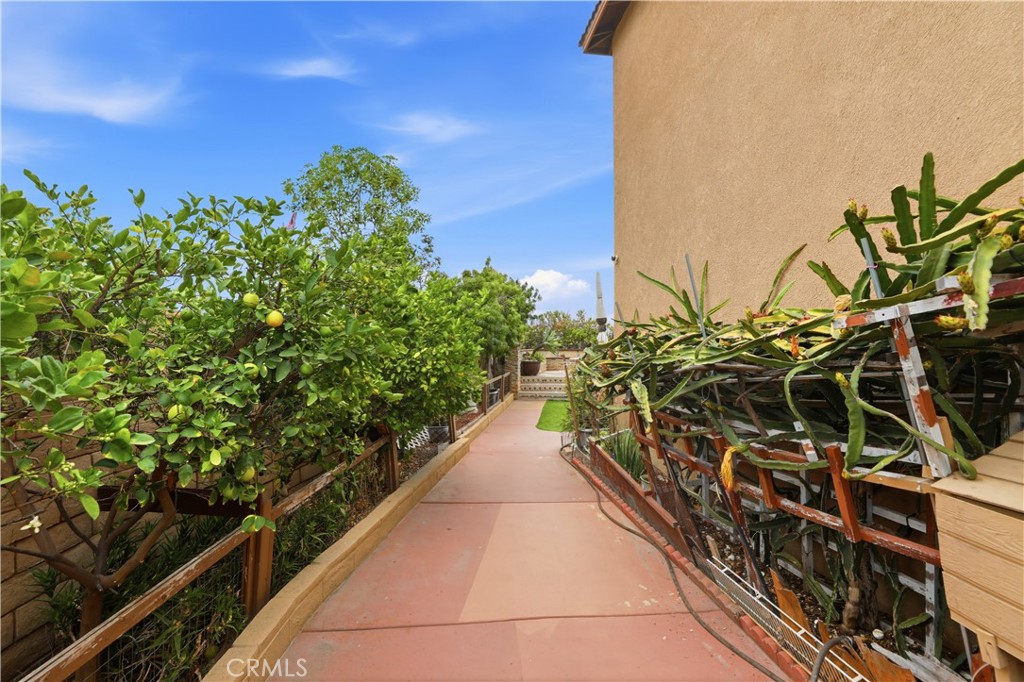 15979 Skyridge Property Photo 56
