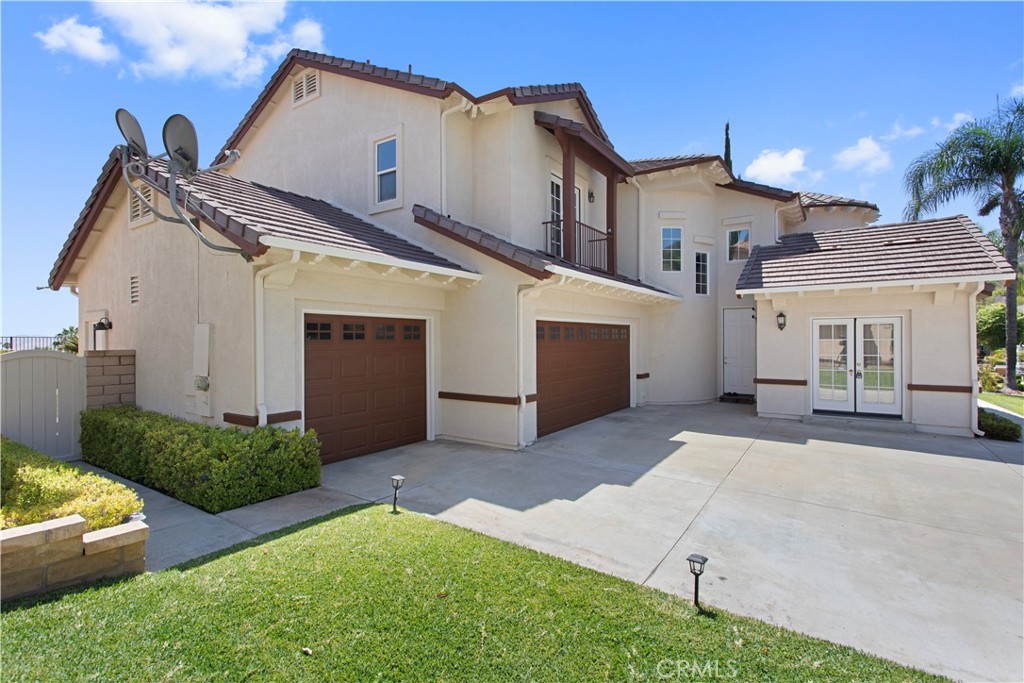 4459 Putting Green Property Photo 10