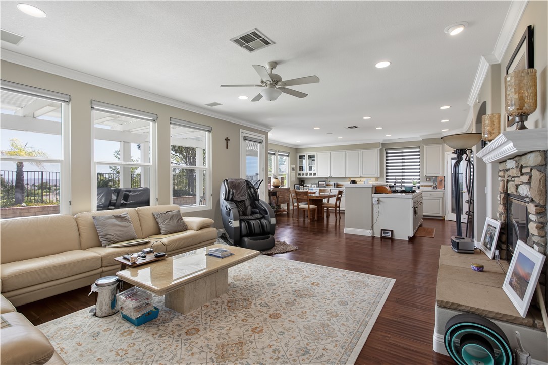 4459 Putting Green Property Photo 24
