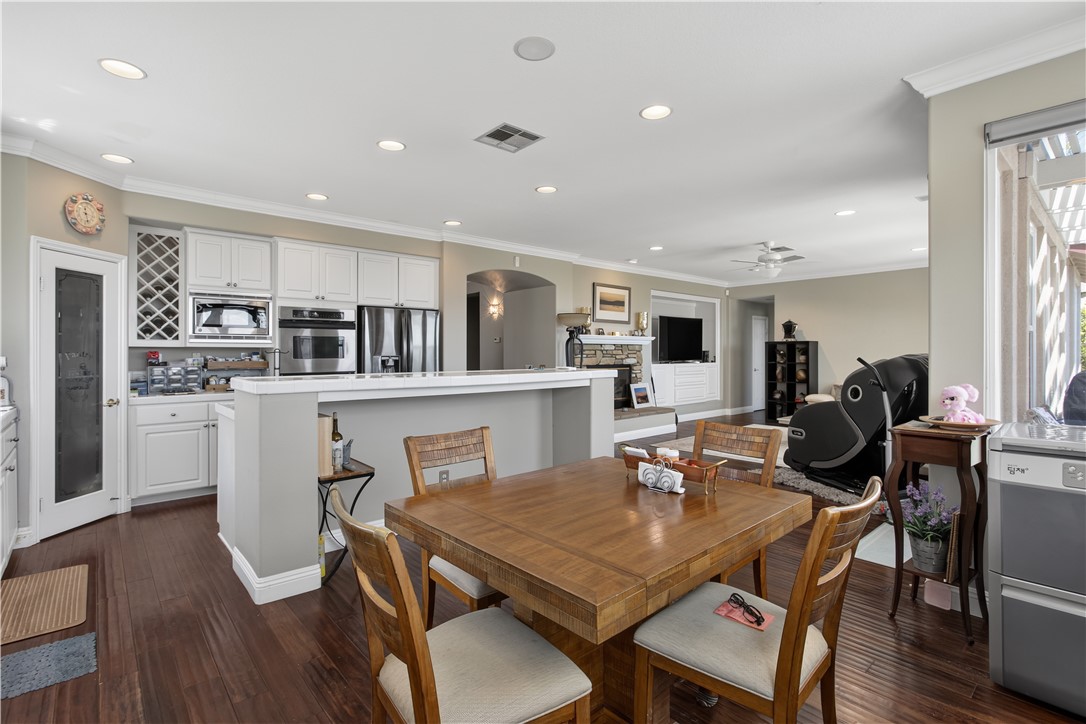 4459 Putting Green Property Photo 29