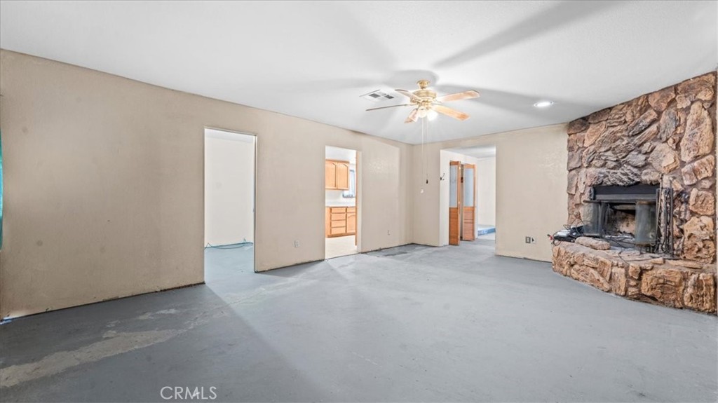 22935 Standing Rock Property Photo 5