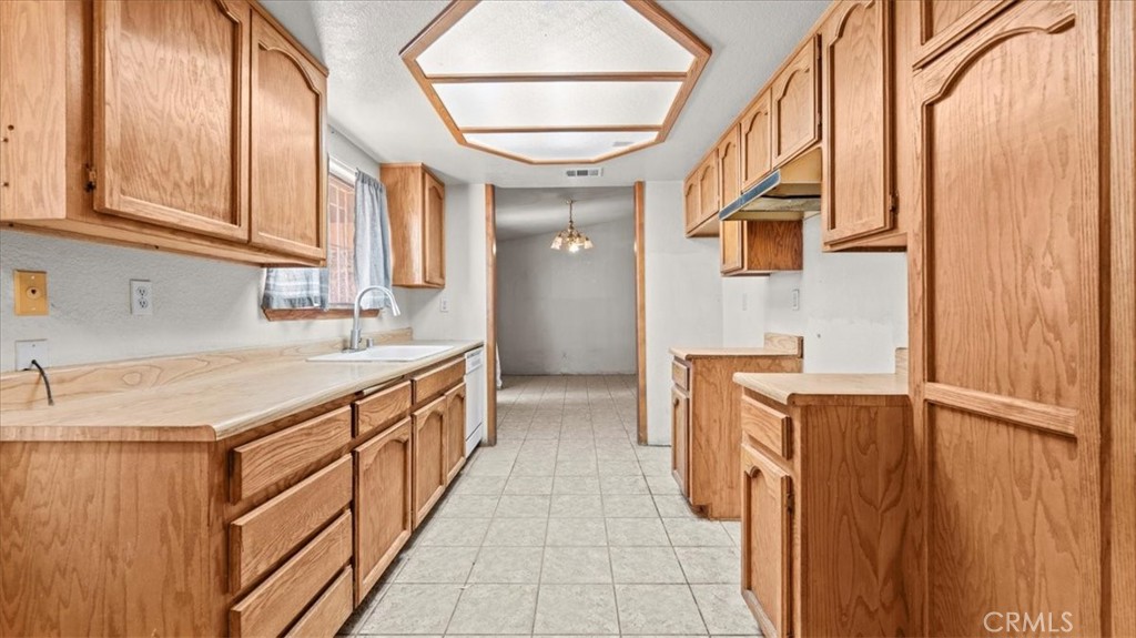 22935 Standing Rock Property Photo 11